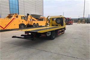 洮北非事故拖车